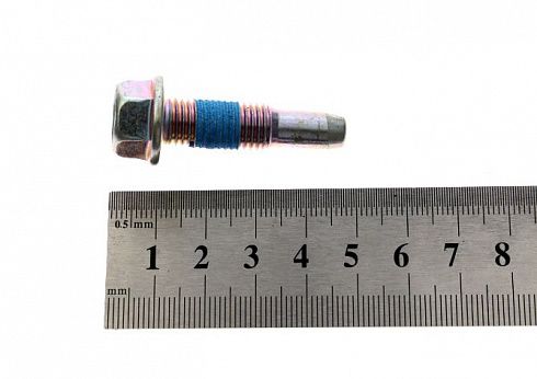 Болт MAZDA FN11213E4