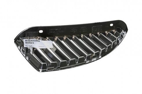 Облицовка радиатора LANCER IX SAT STMBW40931
